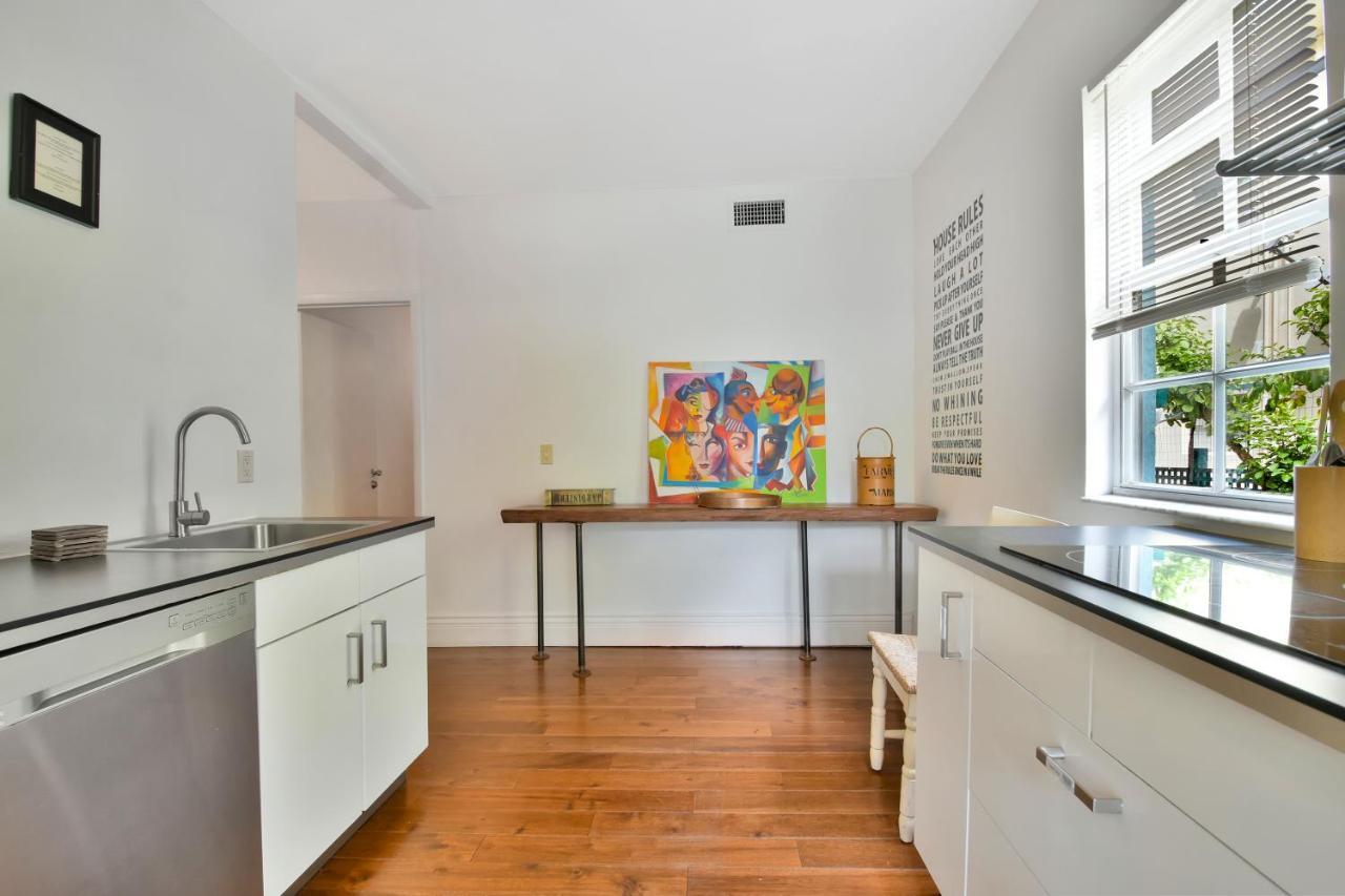 Sunflower Boutique Hotel Apartments 마이애미 비치 외부 사진