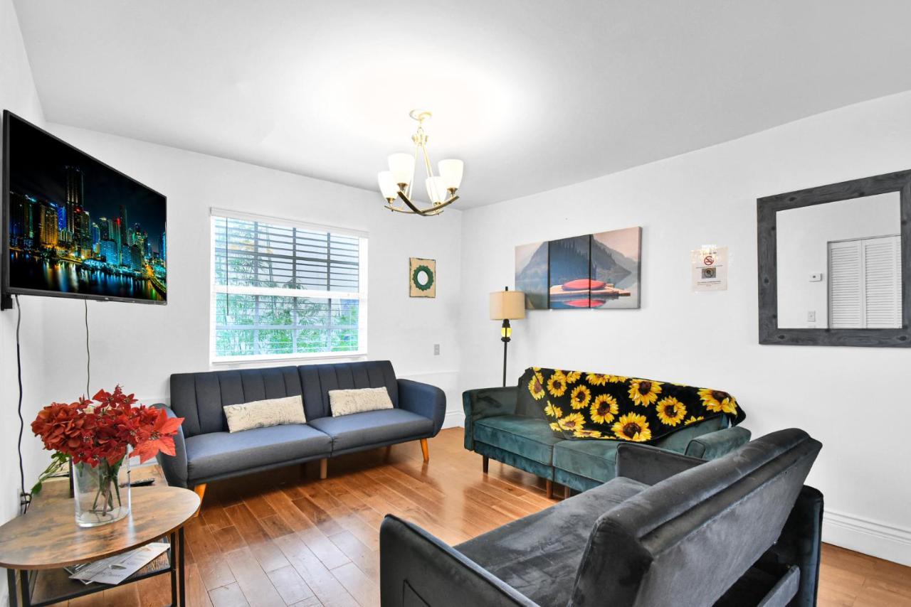 Sunflower Boutique Hotel Apartments 마이애미 비치 외부 사진